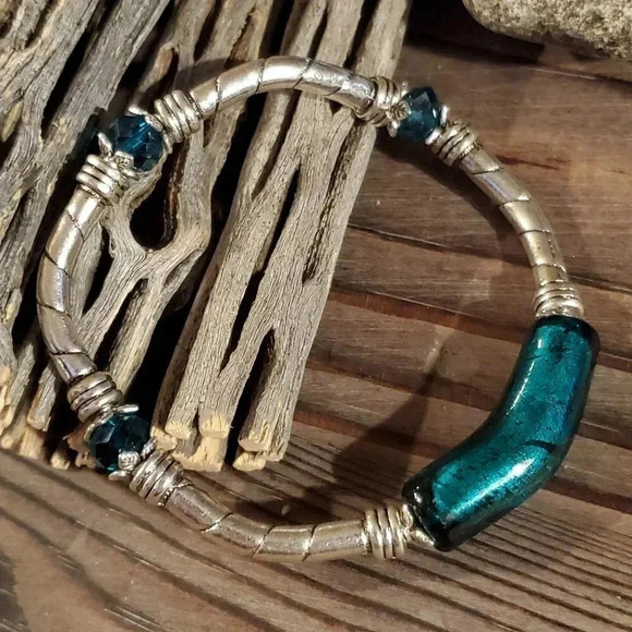 Handcrafted Edgy Silver Teal Green Bracelet - Picture 3 of 6